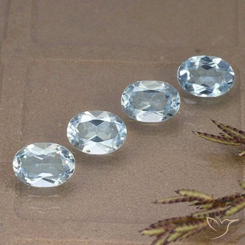 3.84ctw Natürlicher Himmerlblau Topas, Oval, VVS-VS