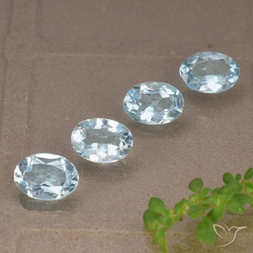 3.43ctw Natürlicher Himmerlblau Topas, Oval, VVS-VS