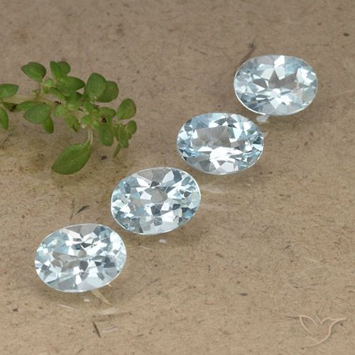 3.78ctw Natürlicher Himmerlblau Topas, Oval, VVS-VS, Photo A