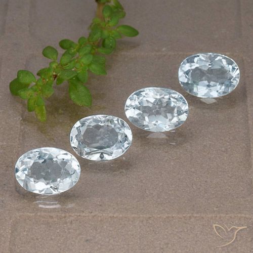 4.19ctw Natürlicher Himmerlblau Topas, Oval, VVS-VS