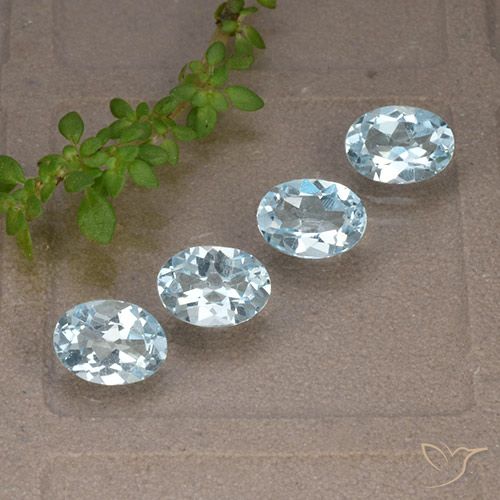 3.48ctw Natürlicher Himmerlblau Topas, Oval, VVS-VS