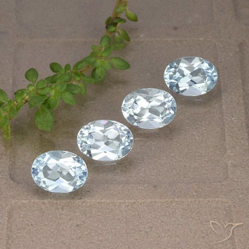 3.78ctw Natürlicher Himmerlblau Topas, Oval, VVS-VS