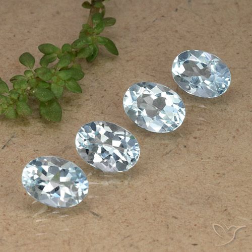 3.69ctw Natürlicher Himmerlblau Topas, Oval, VVS-VS