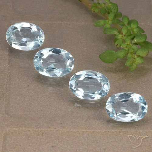 3.66ctw Natürlicher Himmerlblau Topas, Oval, VVS-VS