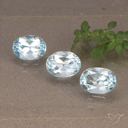 2.54ctw Natürlicher Himmerlblau Topas, Oval, VS, Photo A