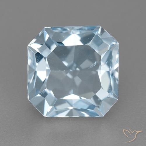 3.27ct Natürlicher Himmerlblau Topas, Smaragdschliff, VVS-VS