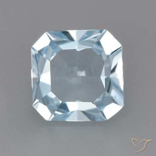2.67ct Natürlicher Himmerlblau Topas, Smaragdschliff, VVS