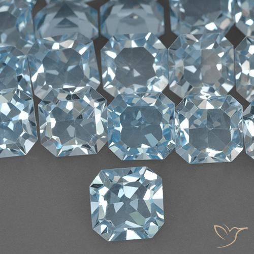 4.21ct Natürlicher Himmerlblau Topas, Smaragdschliff, VVS-VS