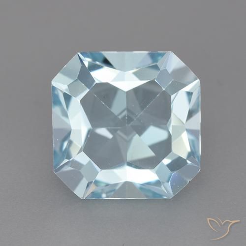 4.23ct Natürlicher Himmerlblau Topas, Smaragdschliff, VVS