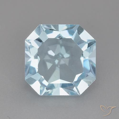 3.94ct Natürlicher Himmerlblau Topas, Smaragdschliff, VVS-VS