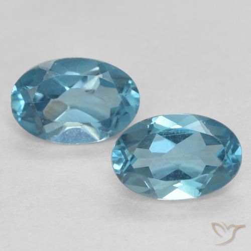 1.11ctw Natürlicher London Blau Topas, Oval, VS
