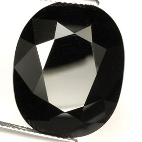 32,40 ctw natürlicher schwarzer Turmalin, Oval Schliff, VVS