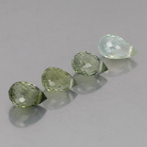 2,25 ct natürliche Helles Waldgrün Turmalin-Edelsteine, Briolette, VS