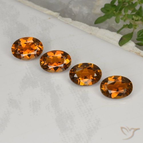 3.04 ct natürliche Tiefes bräunliches Orange Turmalin-Edelsteine, Oval, VVS