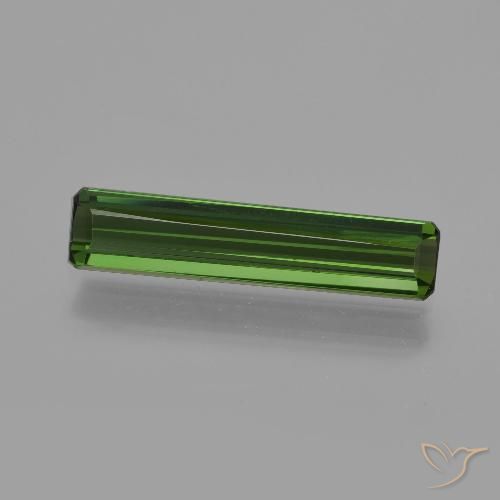 1.36ct Natürlicher dunkelgrün Turmalin, Smaragdschliff, VS