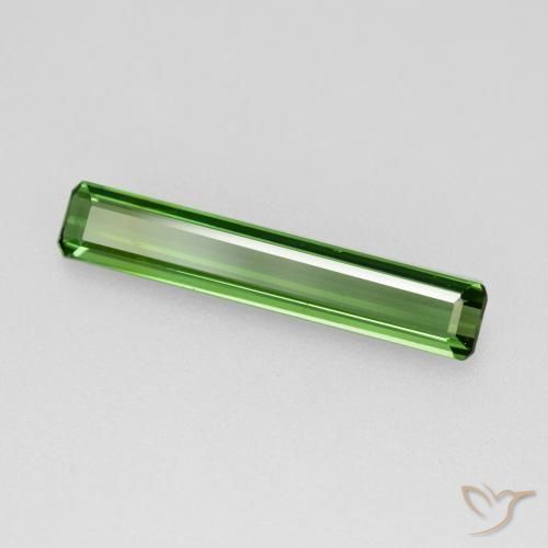 1.20ct Natürlicher Mittelgrün Turmalin, Smaragdschliff, VVS-VS