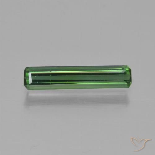 0.75ct Natürlicher tiefgrün Turmalin, Smaragdschliff, VVS