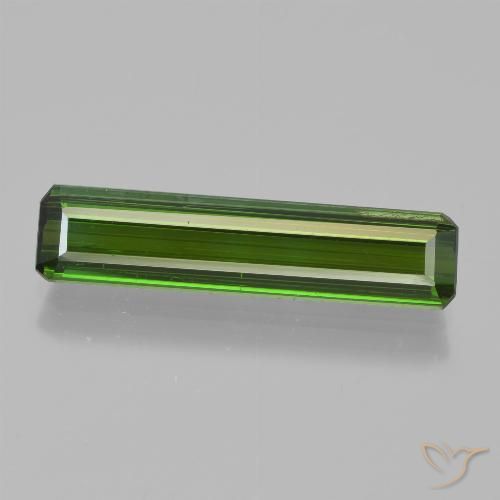 2.44ct Natürlicher dunkelgrün Turmalin, Smaragdschliff, VS