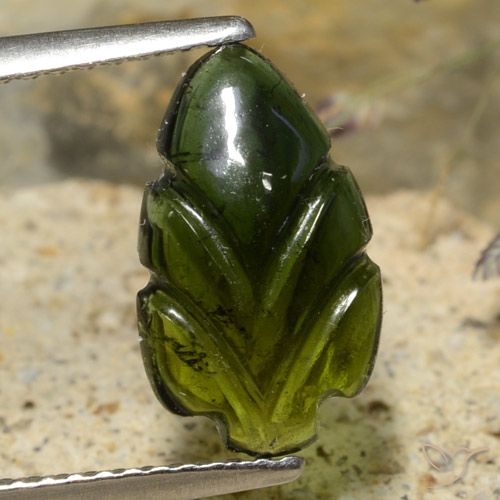 2.02ct Natürlicher Waldgrün Turmalin, Blumen-Schliff, Lichtdurchlässig