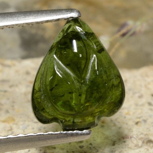 2.01ct Natürlicher Waldgrün Turmalin, Blumen-Schliff, Lichtdurchlässig