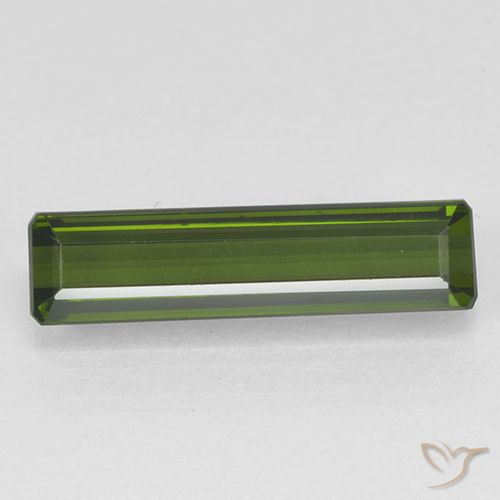1.35ct Natürlicher dunkelgrün Turmalin, Smaragdschliff, VVS