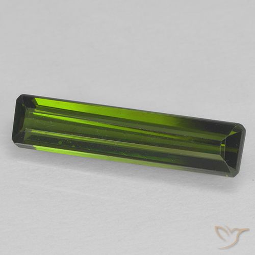 1.54ct Natürlicher dunkelgrün Turmalin, Smaragdschliff, VVS-VS