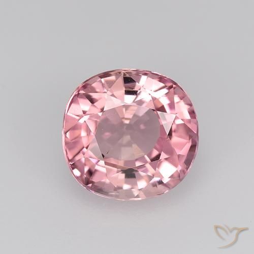 1.62ct Natürlicher pink Turmalin, Oval, VVS-VS