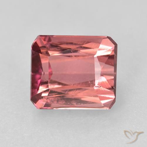 1.21ct Natürlicher Dunkelpink Turmalin, Smaragdschliff, VS