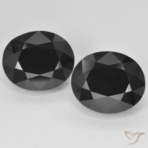 12.55 ct natürliche Schörl Turmalin-Edelsteine, Oval, Lichtundurchlässig