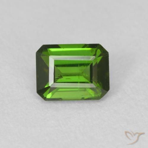 0.53ct Natürlicher Erdiges Grün Turmalin, Smaragdschliff, VS