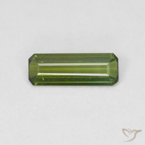 0.83ct Natürlicher Warmes Grün Turmalin, Smaragdschliff, VS