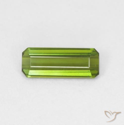 0.70ct Natürlicher tiefgrün Turmalin, Smaragdschliff, VVS