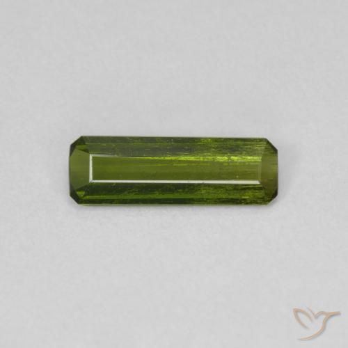 0.75ct Natürlicher Mittelgrün Turmalin, Smaragdschliff, VS