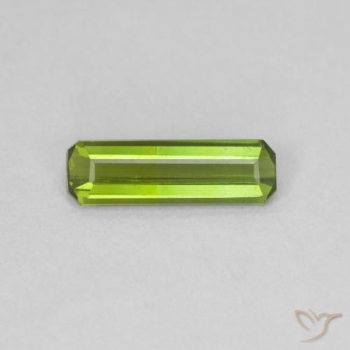 0.67ct Natürlicher gelblich-grün Turmalin, Smaragdschliff, VVS