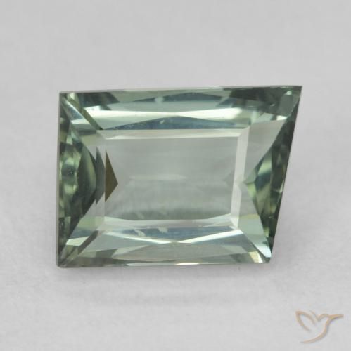 1.67ct Natürlicher Mittelgrün-Grau Turmalin, Fantasie, VVS