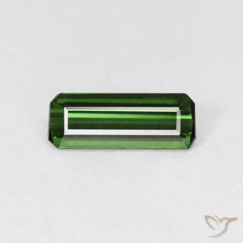 0.69ct Natürlicher dunkelgrün Turmalin, Smaragdschliff, VVS