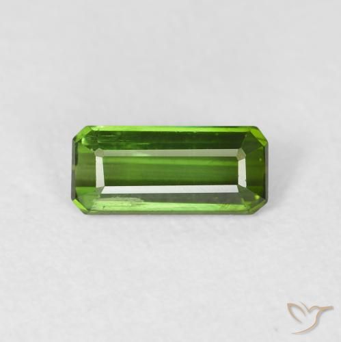 0.80ct Natürlicher tiefgrün Turmalin, Smaragdschliff, VVS-VS