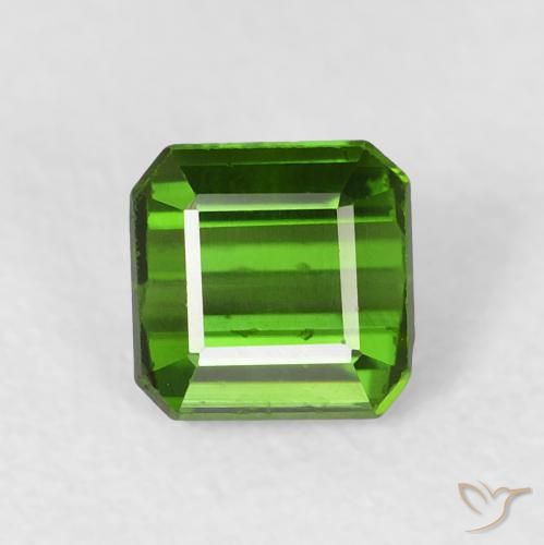 0.74ct Natürlicher Mittelgrün Turmalin, Smaragdschliff, VVS-VS