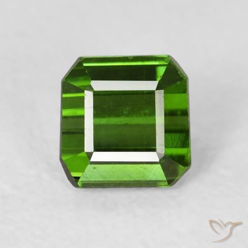 0.64ct Natürlicher dunkelgrün Turmalin, Smaragdschliff, VVS-VS
