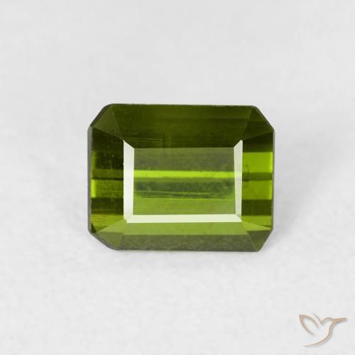 0.72ct Natürlicher Algengrün Turmalin, Smaragdschliff, VS