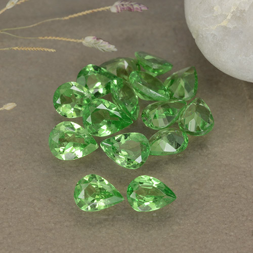 2,07 ct natürliche grüner Tsavorit-Edelsteine, Birnenform, VS