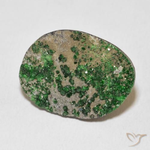9,17 ctw natürlicher Deep Earthy Green Uwarowit-Granat-Druse, Fantasie, Lichtundurchlässig