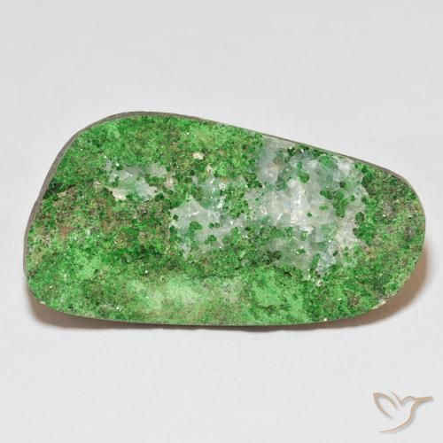 50.60ct Natürlicher Mittelgrün Uwarowit-Granat-Druse, Fantasie, Lichtundurchlässig