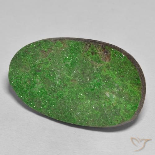 9,17 ctw natürlicher Grün Uwarowit-Granat-Druse, Oval, Lichtundurchlässig