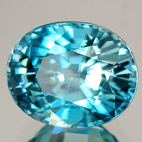 4,20 ctw natürlicher blauer Zirkon, Oval Schliff, VVS