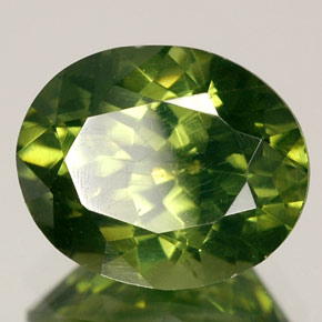 3,64 ctw natürlicher grüner Zirkon, Oval Schliff, VS