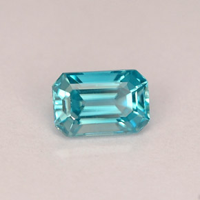 0,90 ctw natürlicher blauer Zirkon, Smaragdschliff, VVS