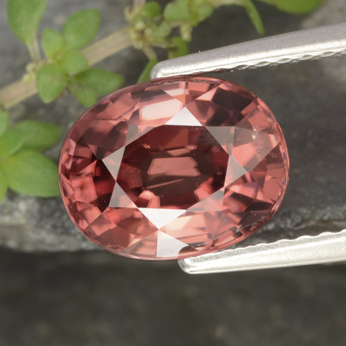 3,16 ctw natürlicher roter Zirkon, Oval Schliff, VS