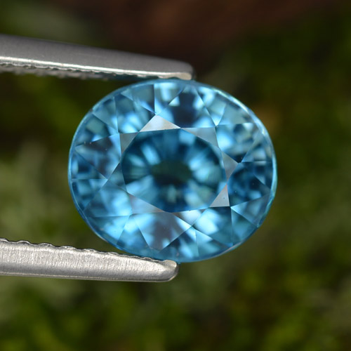 3,49 ctw natürlicher blauer Zirkon, Oval Schliff, VS