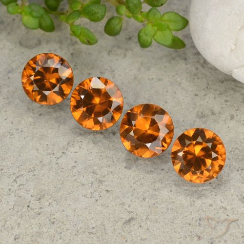 4.30ctw Natürlicher Mitteldunkles Orange Zirkon, Runden, VVS-VS